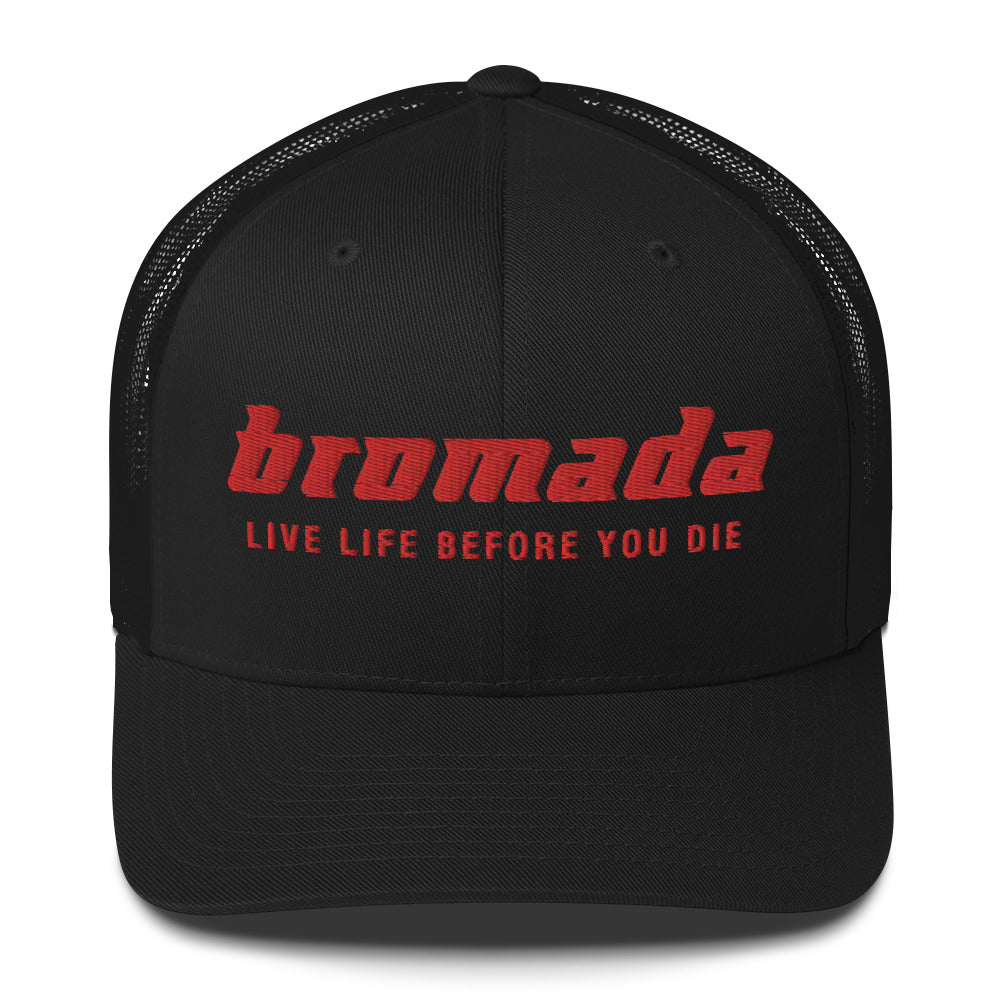 LIVE LIFE | TRUCKER